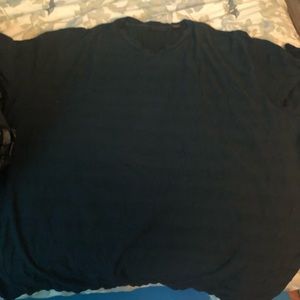 Black short sleeve shirt